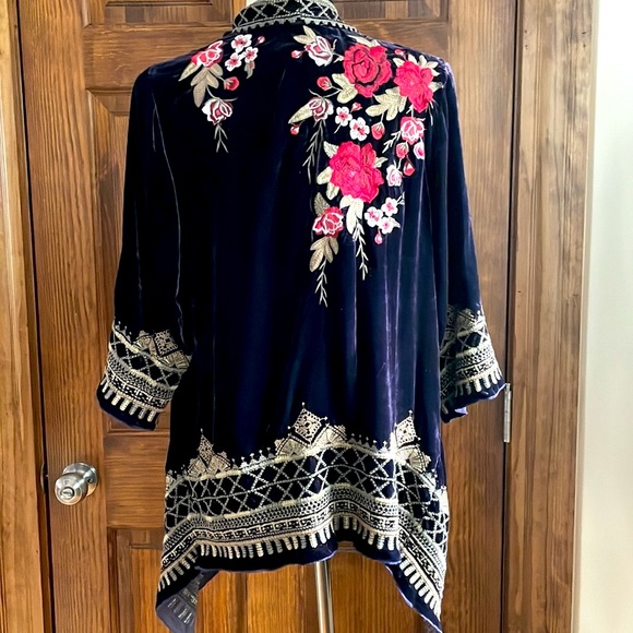 JOHNNY WAS JWLA Meri Floral Embroidered Velvet Draped Cardigan Purple NEW RARE! - Picture 7 of 12